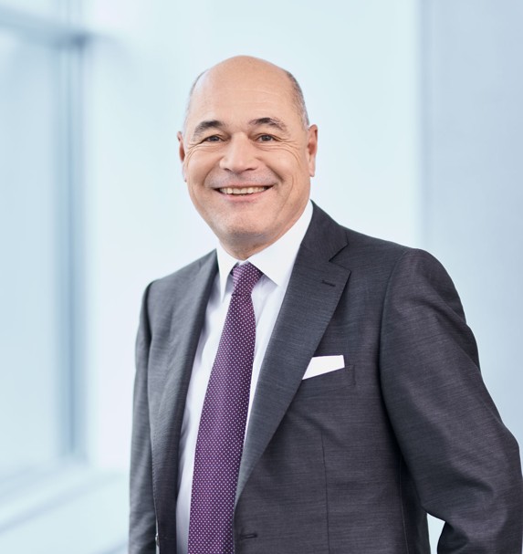 Dr. Thomas Reif
