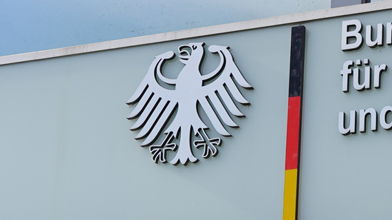 Die BNetzA hat eine wichtige Entscheidung bezüglich Rückstellungen bei Gasnetz-Stilllegungen getroffen.